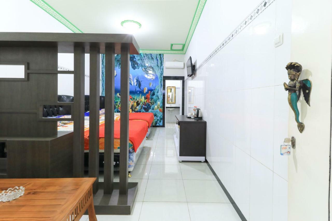 Naga Mas Hotel Mojokerto Buitenkant foto