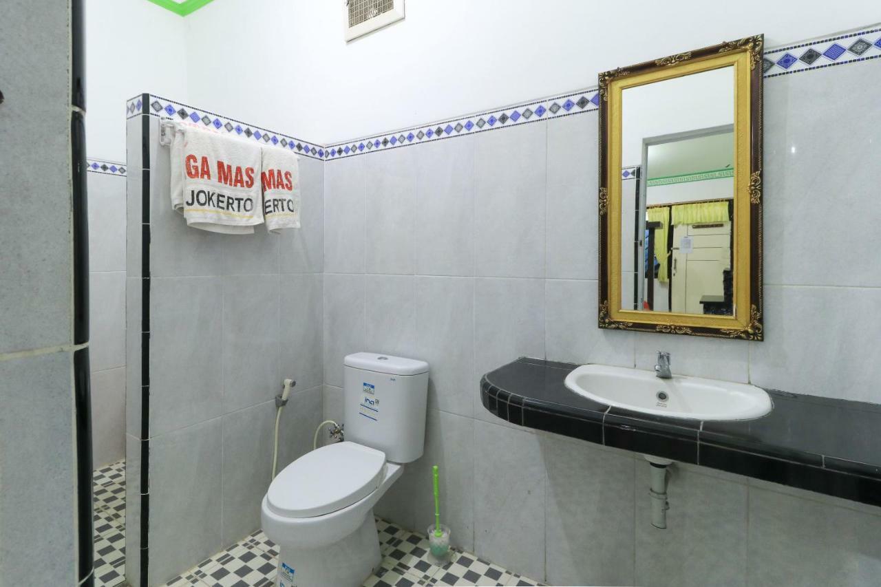 Naga Mas Hotel Mojokerto Buitenkant foto