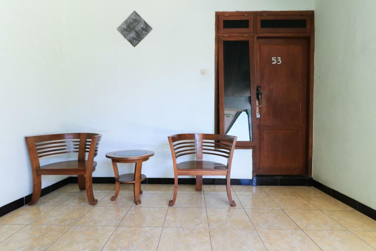 Naga Mas Hotel Mojokerto Buitenkant foto