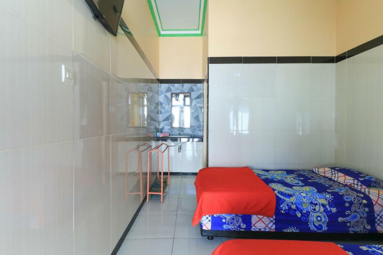 Naga Mas Hotel Mojokerto Buitenkant foto