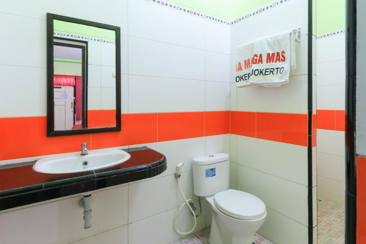 Naga Mas Hotel Mojokerto Buitenkant foto